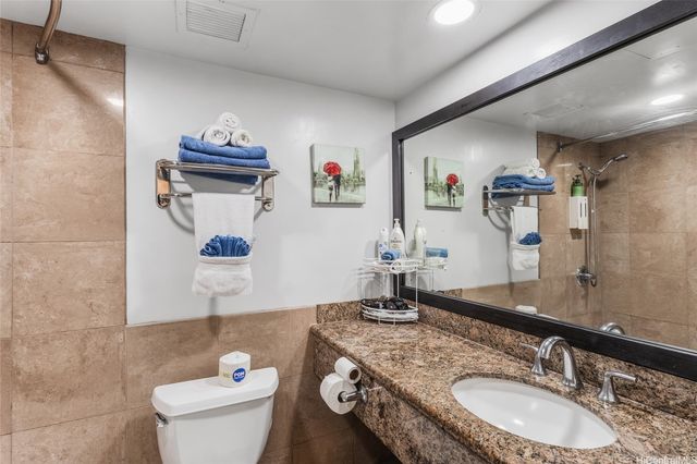 1850 Ala Moana Boulevard 218, Honolulu, HI 96815