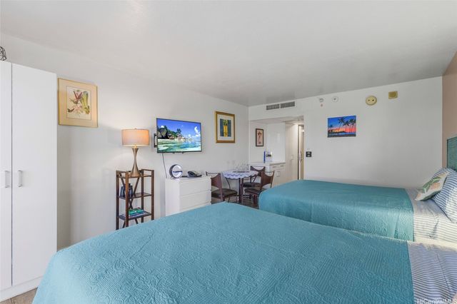 1850 Ala Moana Boulevard 218, Honolulu, HI 96815