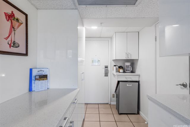 1850 Ala Moana Boulevard 218, Honolulu, HI 96815