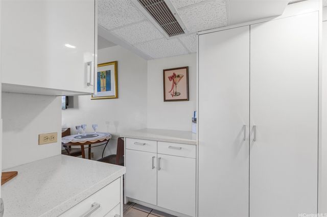 1850 Ala Moana Boulevard 218, Honolulu, HI 96815