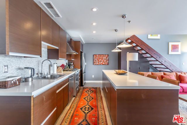 615 Hampton Drive A304, Venice (los Angeles), CA 90291