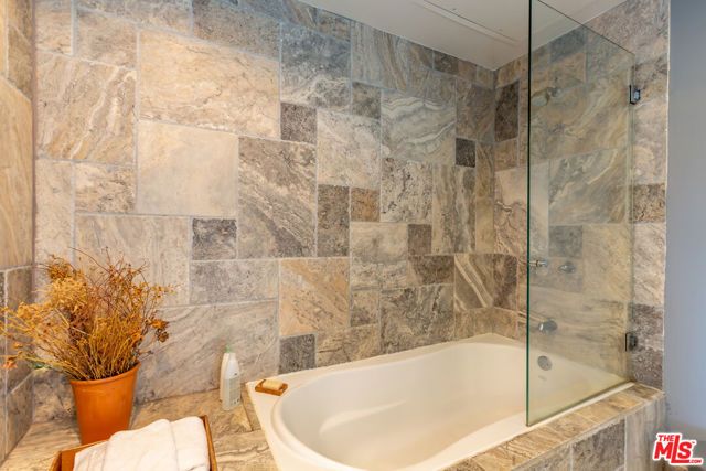 615 Hampton Drive A304, Venice (los Angeles), CA 90291