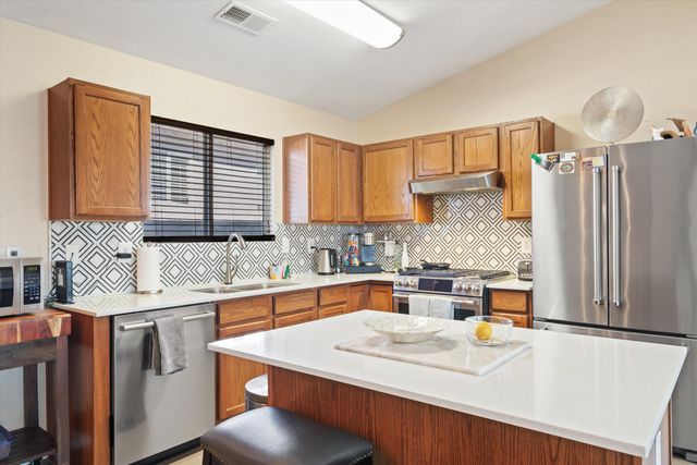3230 Stony Meadows Circle NE, Rio Rancho, NM 87144
