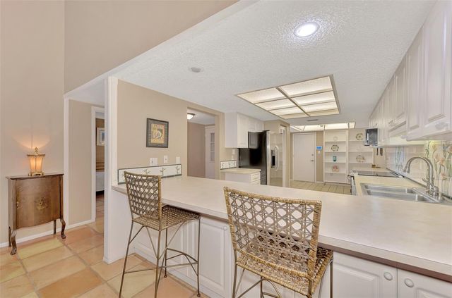 5903 LA VISTA LANE, Bradenton, FL 34210