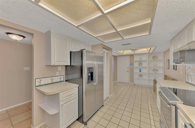 5903 LA VISTA LANE, Bradenton, FL 34210