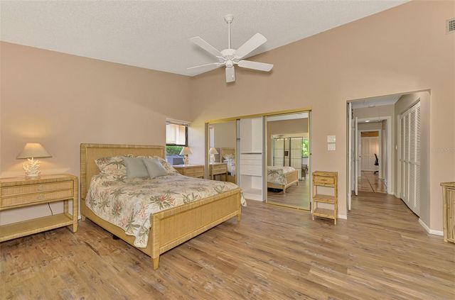 5903 LA VISTA LANE, Bradenton, FL 34210
