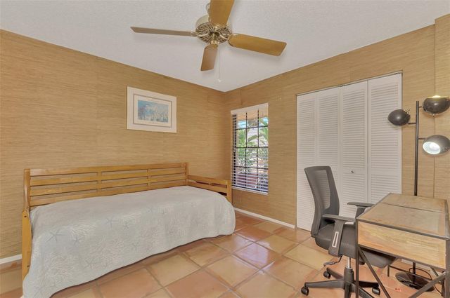 5903 LA VISTA LANE, Bradenton, FL 34210