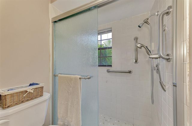 5903 LA VISTA LANE, Bradenton, FL 34210
