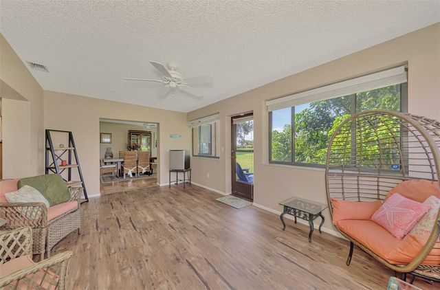 5903 LA VISTA LANE, Bradenton, FL 34210
