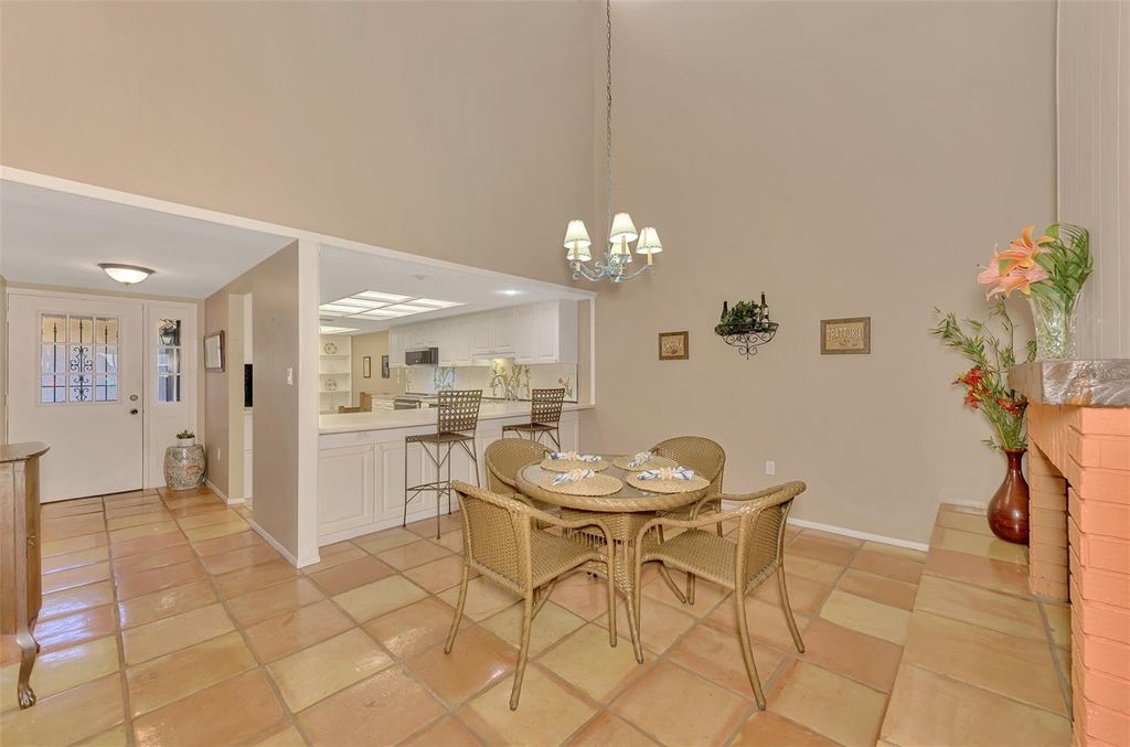 Image 16 of property listing at 5903 LA VISTA LANE, Bradenton, FL 34210