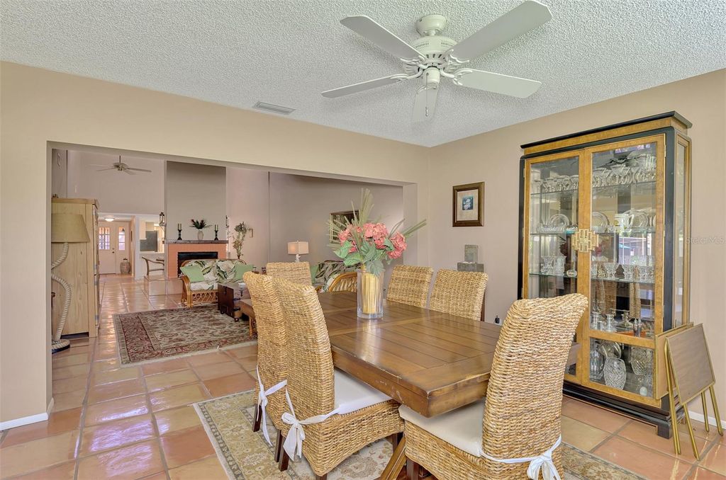 Image 32 of property listing at 5903 LA VISTA LANE, Bradenton, FL 34210