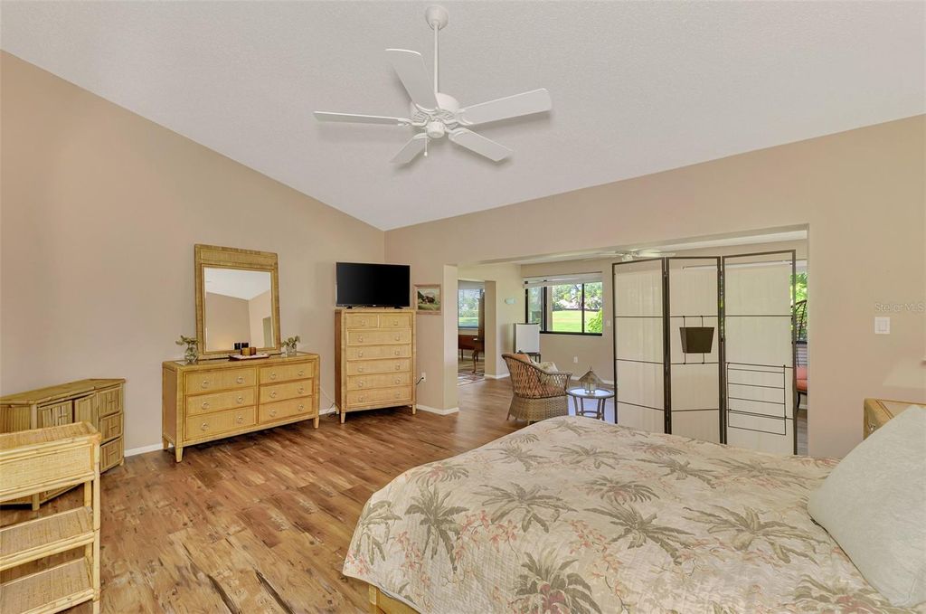 Image 35 of property listing at 5903 LA VISTA LANE, Bradenton, FL 34210