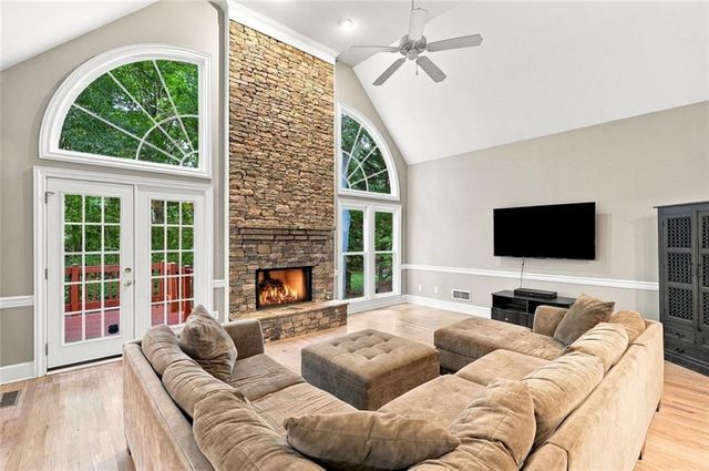 238 Rivergate Drive, Suwanee, GA 30024