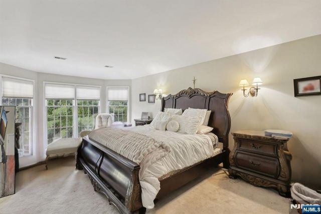 6 Sherry Court, Wayne, NJ 07470