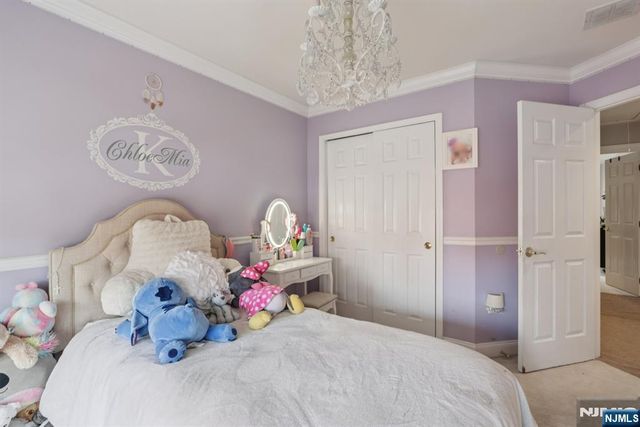 6 Sherry Court, Wayne, NJ 07470