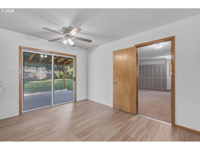 2504 Ne 84TH Ave, Vancouver, WA 98662