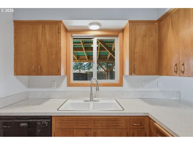 2504 Ne 84TH Ave, Vancouver, WA 98662