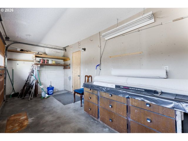 2504 Ne 84TH Ave, Vancouver, WA 98662