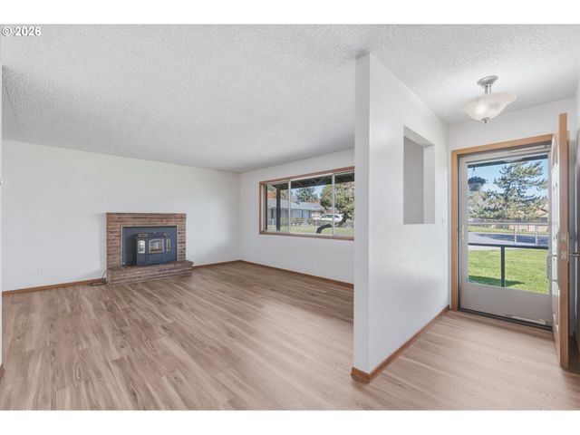 2504 Ne 84TH Ave, Vancouver, WA 98662