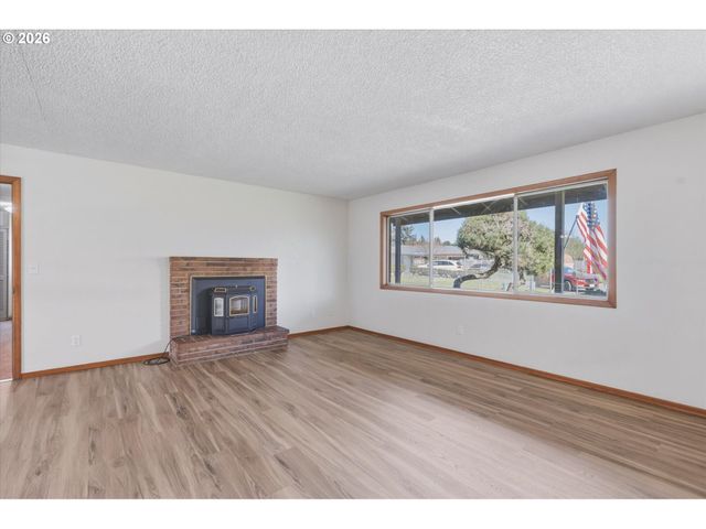 2504 Ne 84TH Ave, Vancouver, WA 98662