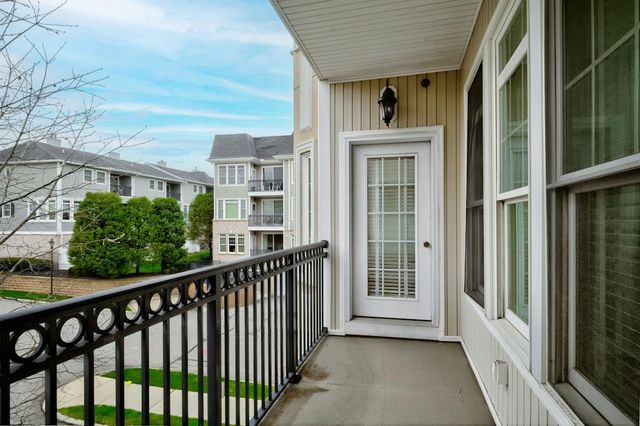 450 Pacing Way, Westbury, NY 11590