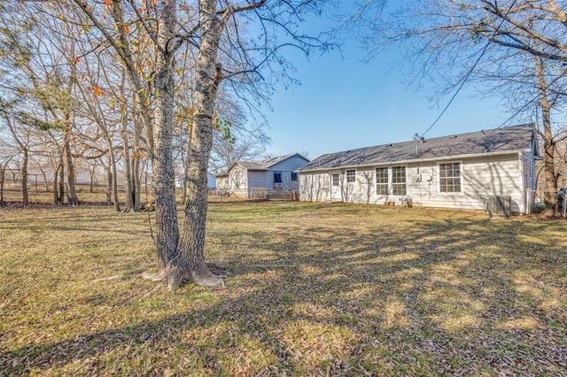 708 E Gandy Street, Denison, TX 75021