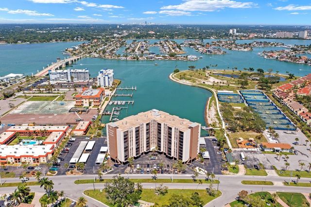 10355 PARADISE BOULEVARD 512, Treasure Island, FL 33706