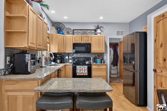 898 S Monterosa Dr, Pueblo West, CO 81077
