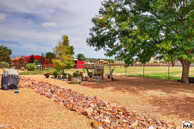 898 S Monterosa Dr, Pueblo West, CO 81077