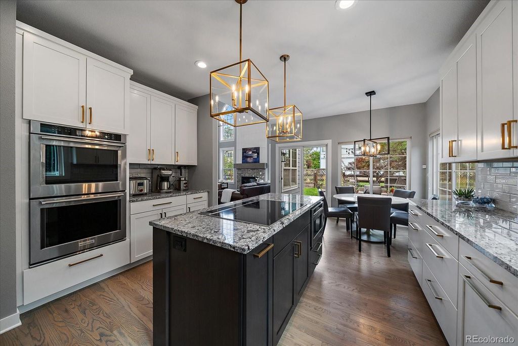 Image 11 of property listing at 12 Willow Oak, Littleton, CO 80127