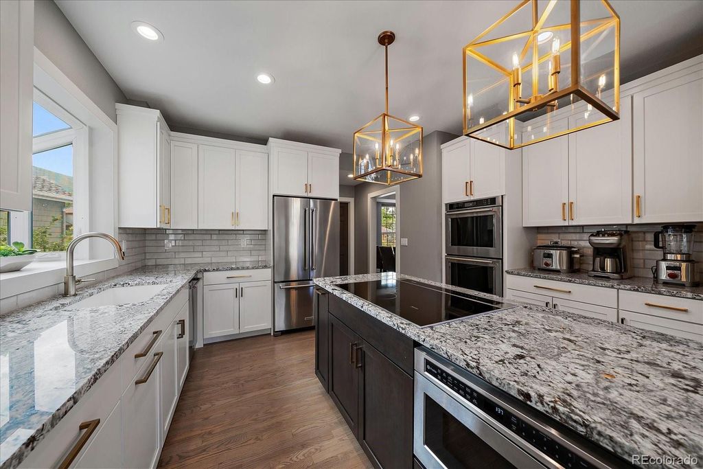 Image 14 of property listing at 12 Willow Oak, Littleton, CO 80127