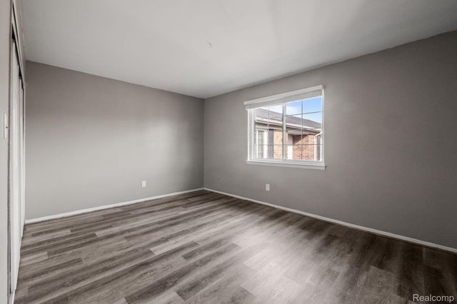 25331 Shiawassee Circle 206, Southfield, MI 48033