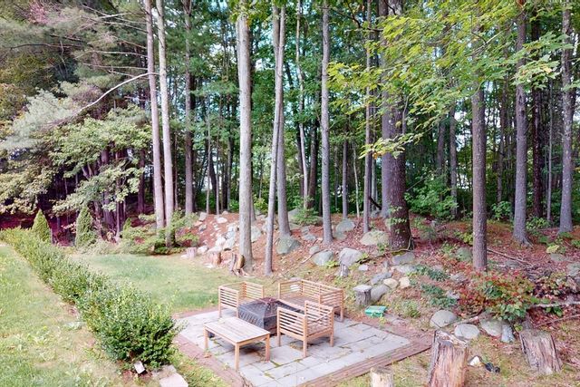 16 Magpie Cir 16, Walpole, MA 02081
