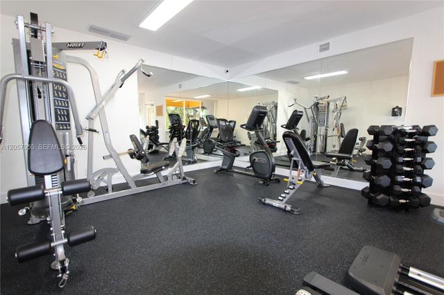4550 NW 9th Street 418, Miami, FL 33126
