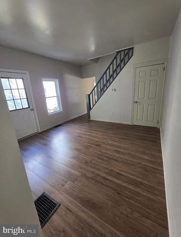 310-312 S 4TH ST #310