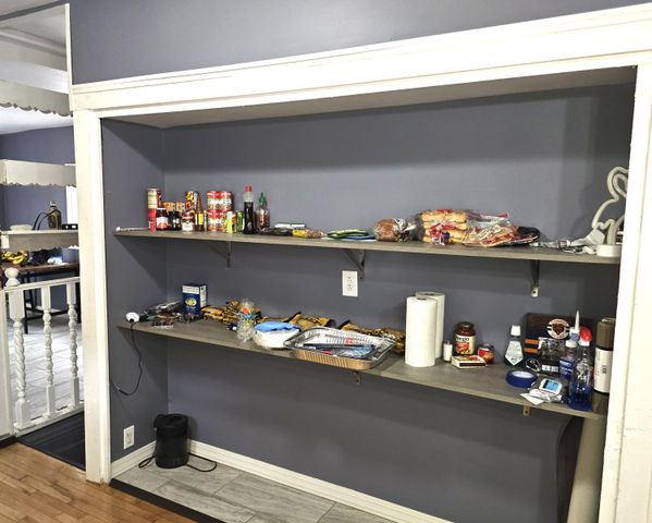 1212 W Taft Street, Gary, IN 46404