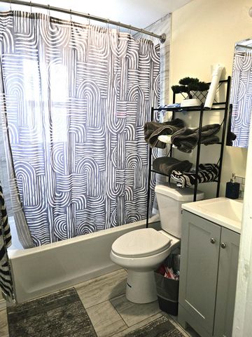 1212 W Taft Street, Gary, IN 46404