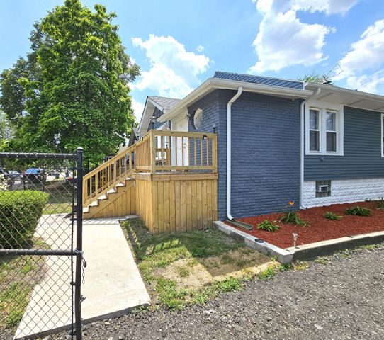 1212 W Taft Street, Gary, IN 46404