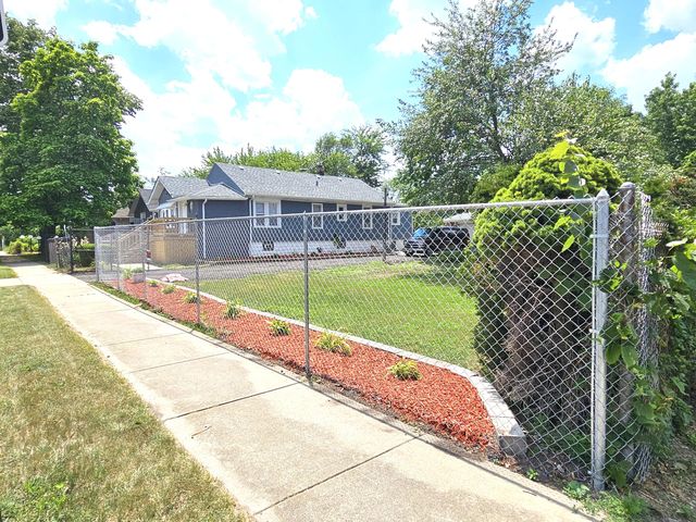 1212 W Taft Street, Gary, IN 46404