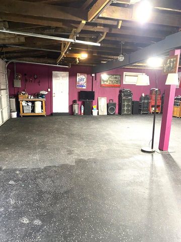 1212 W Taft Street, Gary, IN 46404