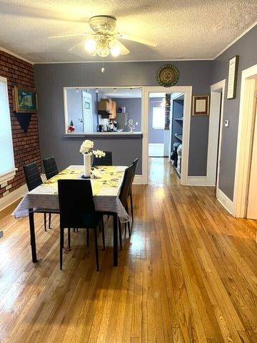 1212 W Taft Street, Gary, IN 46404