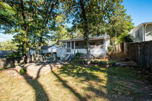 6713 Longwood Road, Cammack Village, AR 72207