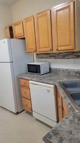 10561 VILLA VIEW CIRCLE 10561, Tampa, FL 33647