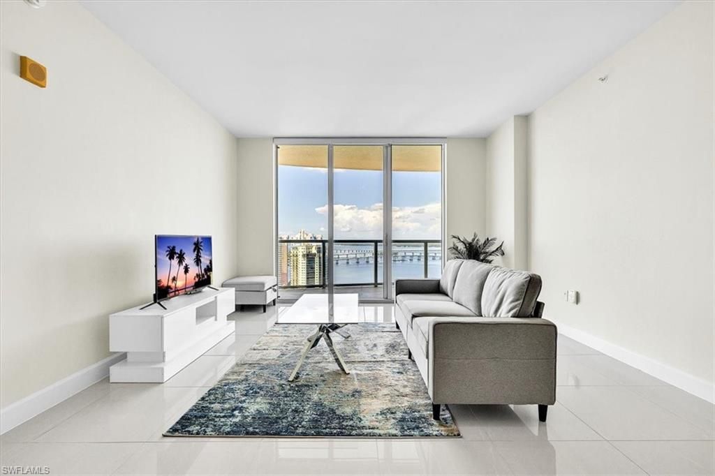 3000 Oasis Grand BLVD 2802, FORT MYERS, FL 33916 — photo 4