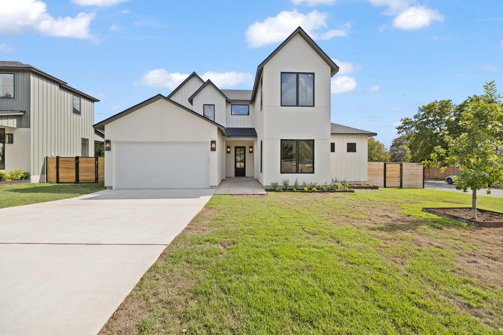 3308 Dolphin DR, Austin, TX 78704