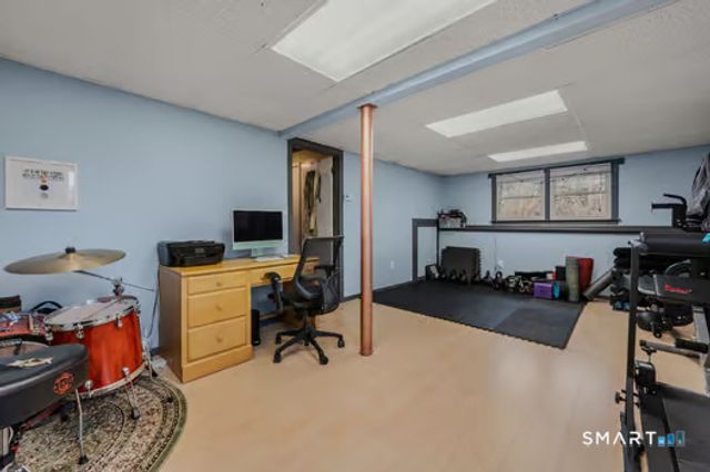 9 Thompson Road, Franklin, CT 06254