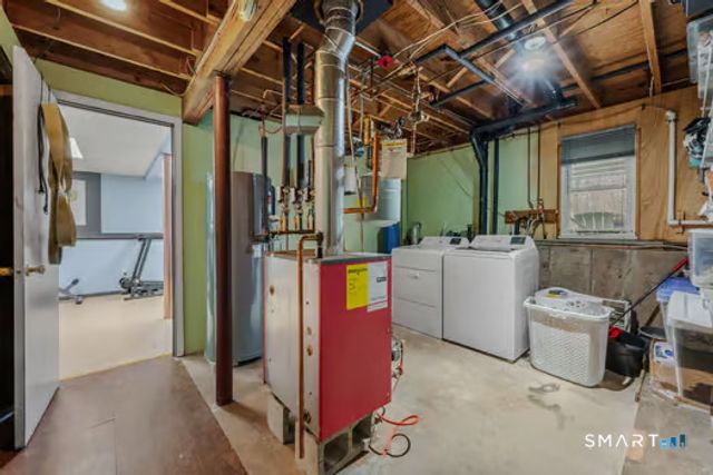 9 Thompson Road, Franklin, CT 06254