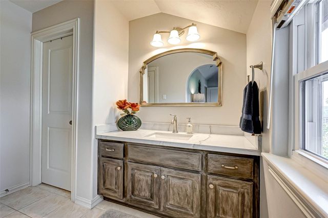 19823 Parkwater Circle, Katy, TX 77450