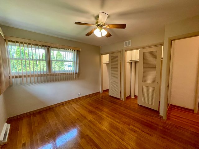 7150 N Crawford Avenue, Lincolnwood, IL 60712