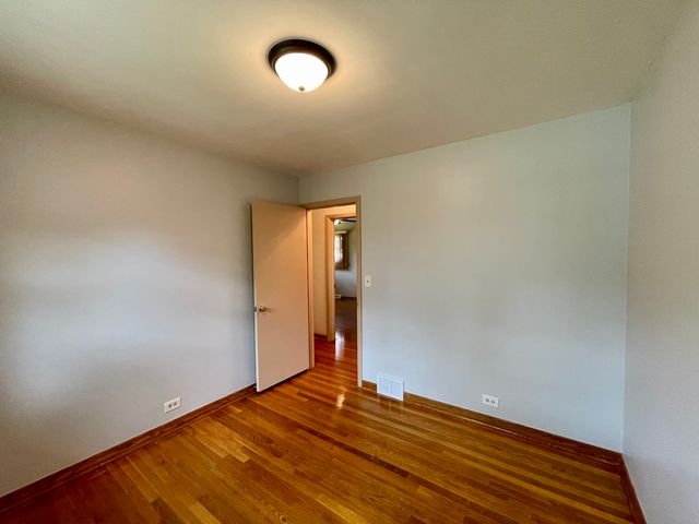 7150 N Crawford Avenue, Lincolnwood, IL 60712